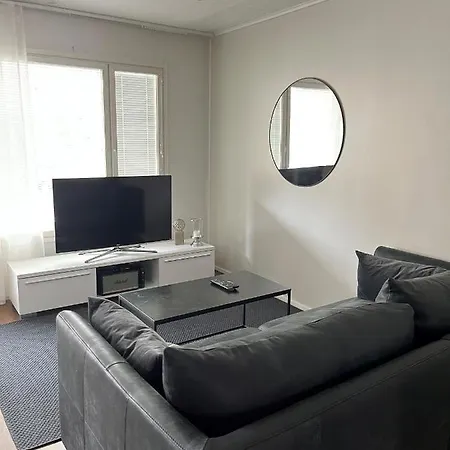 Rauhallinen Ilmastoitu Paritalo, Sauna, Terassi, Autokatos