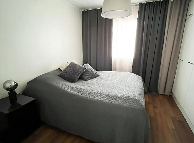 Lägenhet Rauhallinen Ilmastoitu Paritalo, Sauna, Terassi, Autokatos Lehmonaho